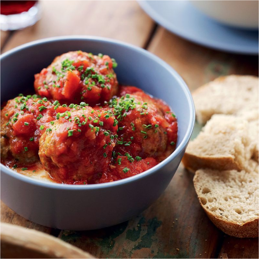 4 Italian BEEF Meatballs in Tomato Sauce